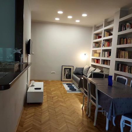 Downtown Apartment In Walk Zone With 3 Bedrooms And Garage 诺威萨 外观 照片
