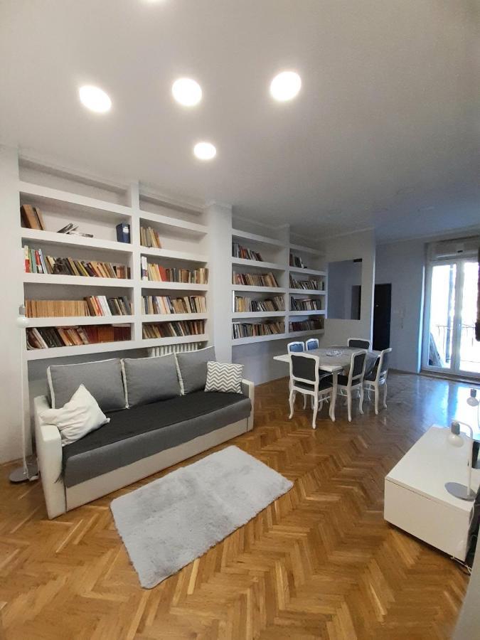 Downtown Apartment In Walk Zone With 3 Bedrooms And Garage 诺威萨 外观 照片