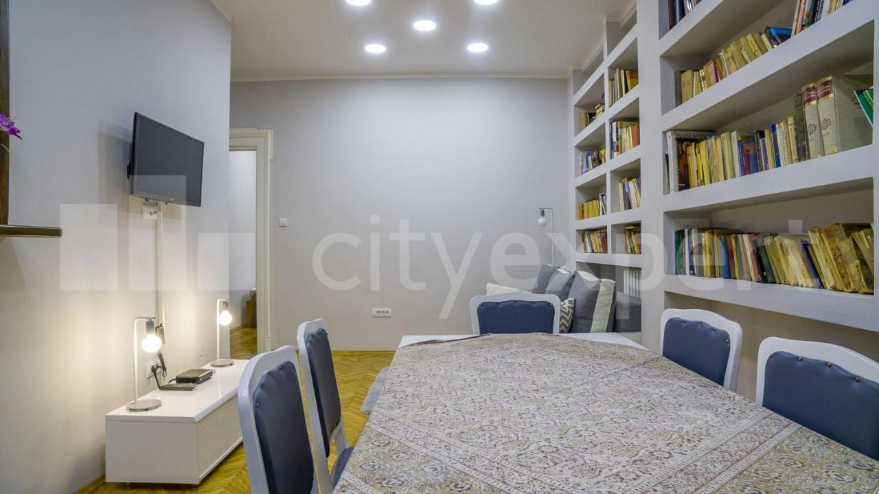 Downtown Apartment In Walk Zone With 3 Bedrooms And Garage 诺威萨 外观 照片