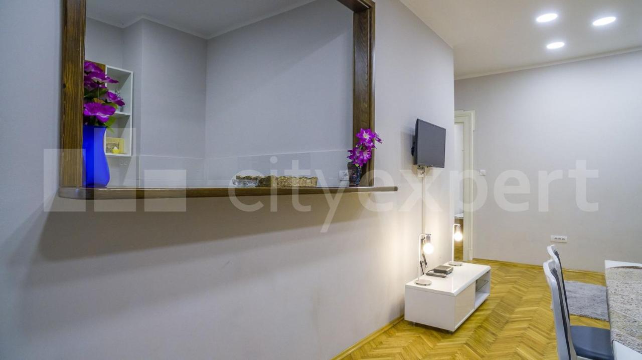 Downtown Apartment In Walk Zone With 3 Bedrooms And Garage 诺威萨 外观 照片